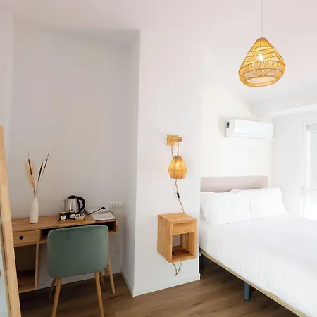 Pensión La Malagueña *